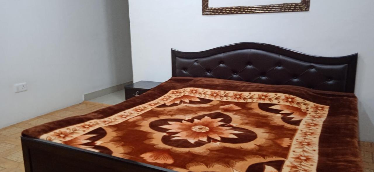 Bed and Breakfast Mir Manzil Srīnagar Exteriér fotografie