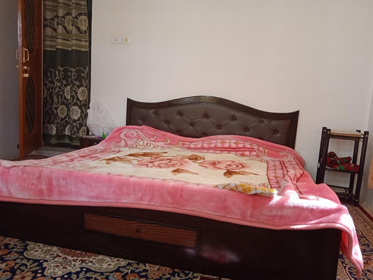 Bed and Breakfast Mir Manzil Srīnagar Exteriér fotografie