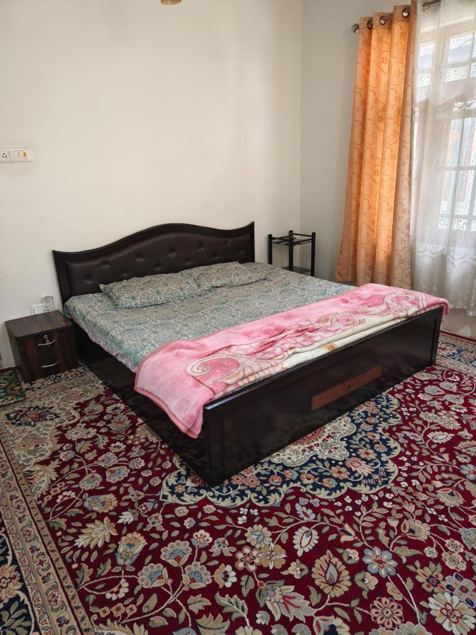 Bed and Breakfast Mir Manzil Srīnagar Exteriér fotografie